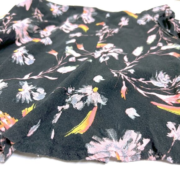 Xhilaration Floral Flowy Shorts (size medium) - Picture 4 of 9
